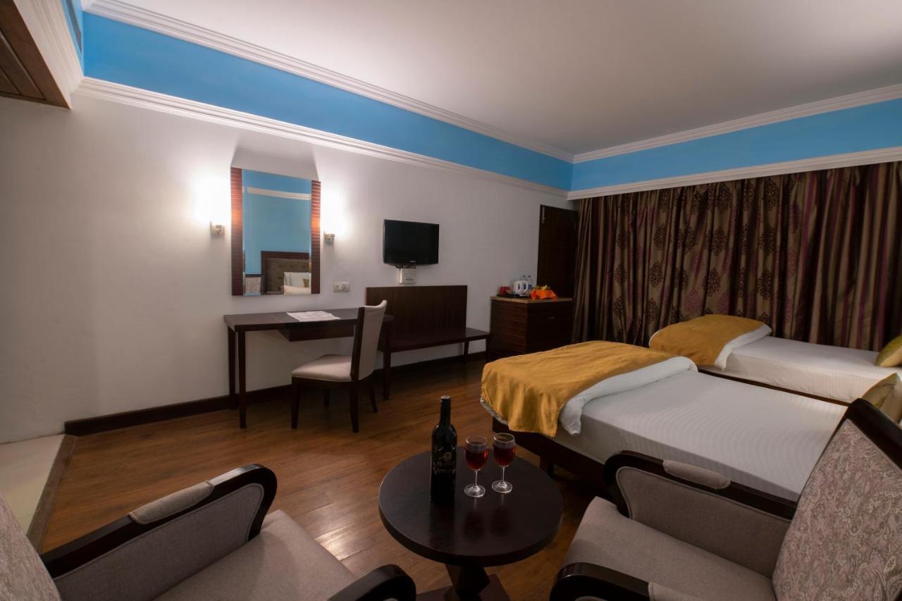 Mastiff Grand Manali Resort Esterno foto