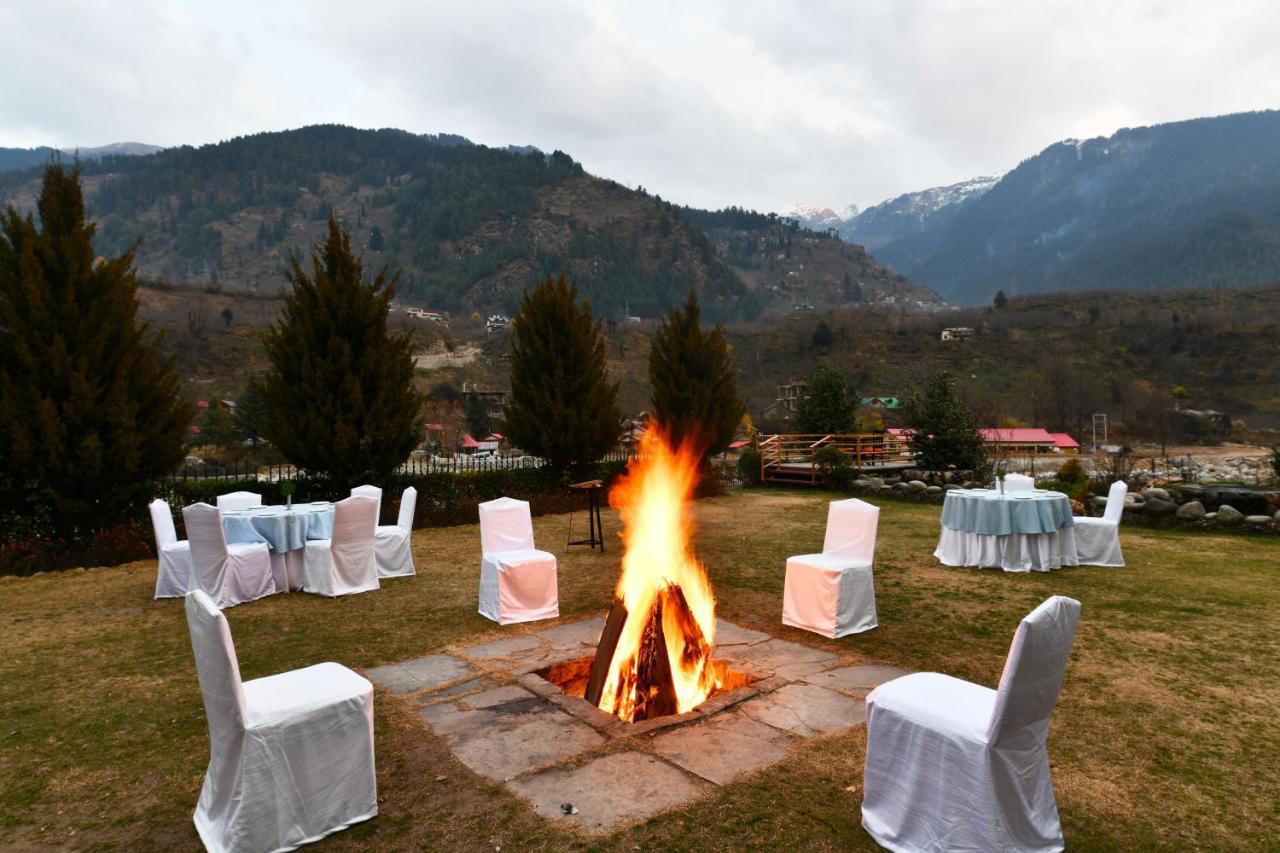 Mastiff Grand Manali Resort Esterno foto